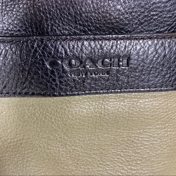 Practically new! Green Coach leather bag - Picture 4 of 11
